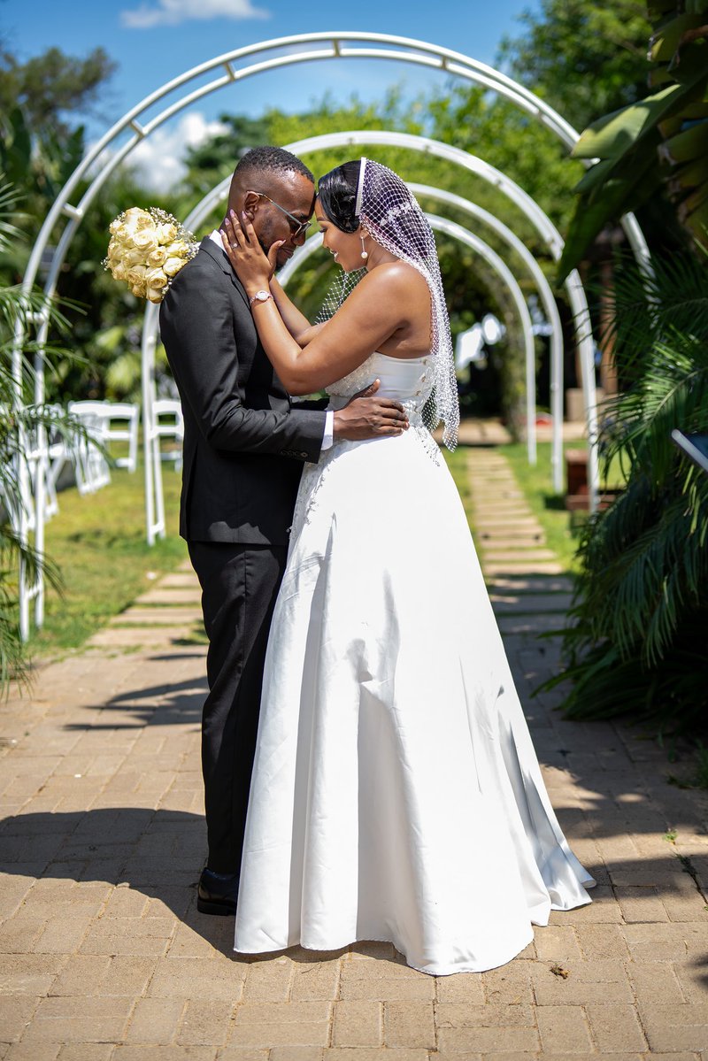 ShxcksBW's tweet image. “Husbands, love your wives, even as Christ also loved the church, and gave himself for it…”