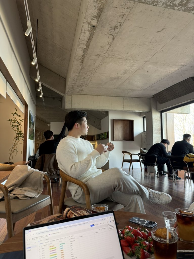 Badmonk999's tweet photo. - https://t.co/1vmSK4r0vb
