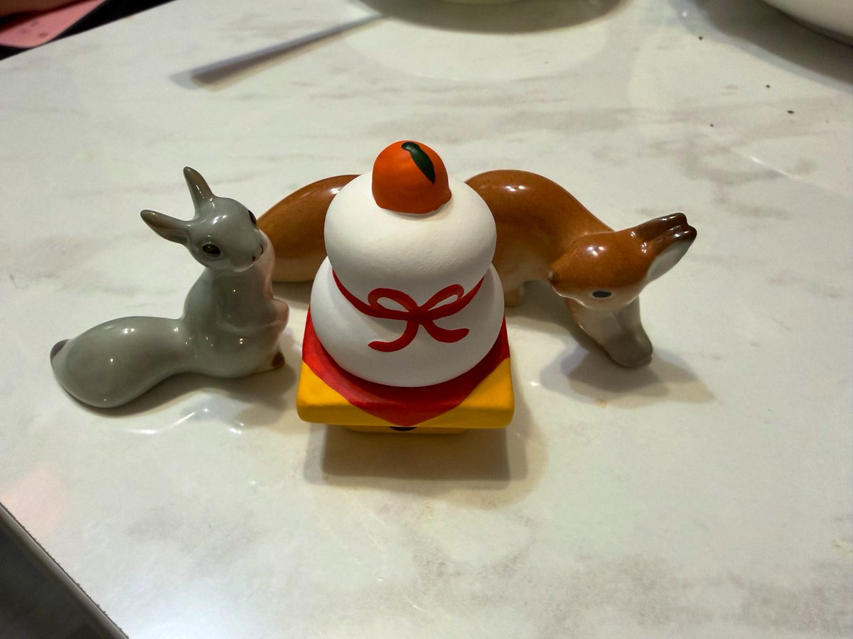 どうしても欲しかった東京の鏡餅と、私がモスクワ寮に持ち込んでいる