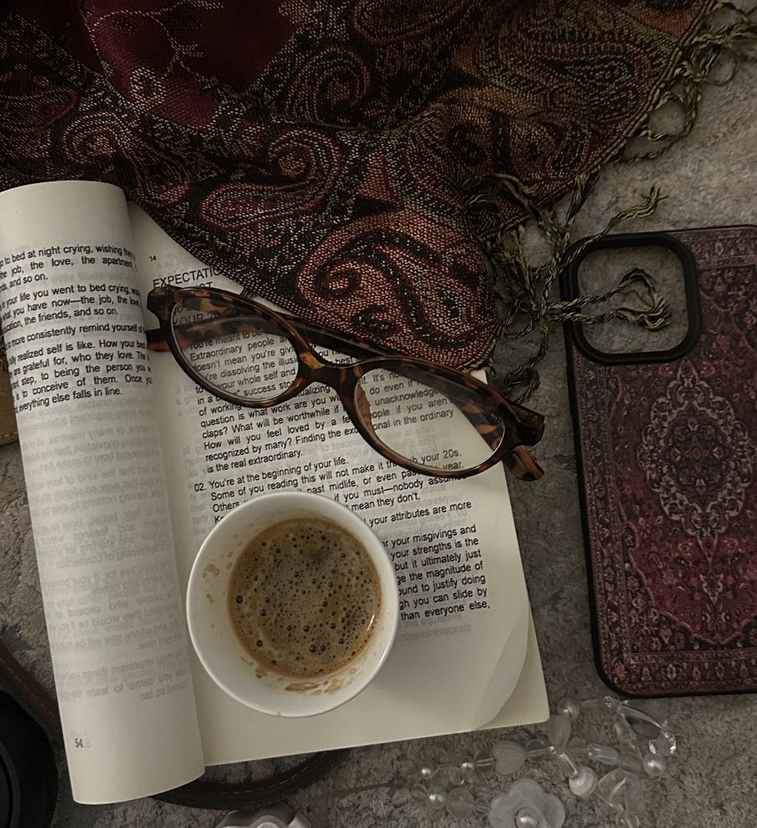 TiburcioManu_'s tweet image. ㅤㅤㅤׄ⋆ ࣪. 𐙚 ˖ lidos de 2026 ⋆ ࣪. 𐙚 ˖
ㅤㅤㅤㅤ"sempre imaginei que o paraíso fosse uma espécie de livraria."

ㅤㅤㅤㅤㅤㅤㅤㅤ— a thread