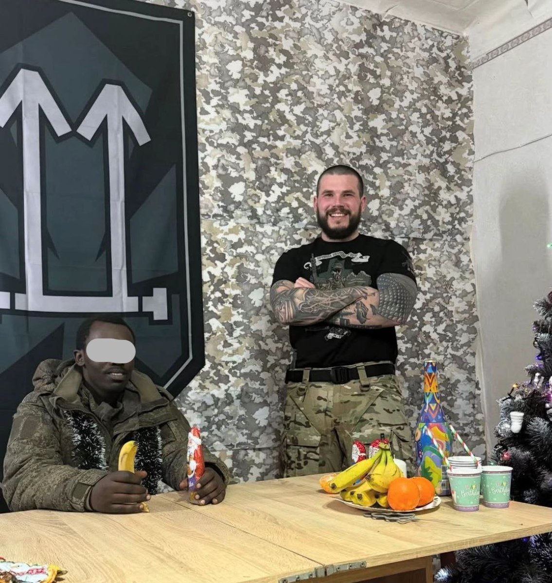 The “elite” Third Assault Brigade (Azov movement) staged a racist photo with a Russian POW.
Just a reminder: this unit is sponsored and trained by the West.
And it’s supposedly fighting for “Western values.”