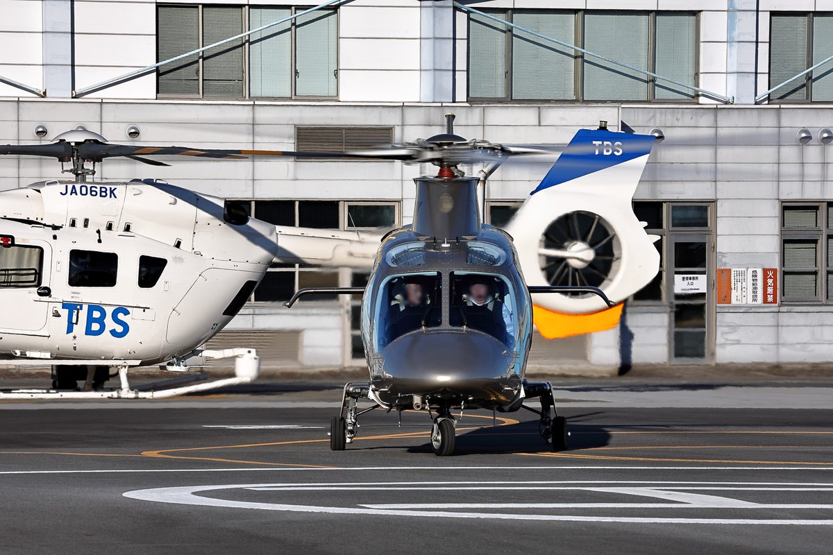 stone15DJ's tweet photo. 2026/01/01
日本法人所有　
JA70MK 
AgustaWestland AW109SP https://t.co/bguhCQPEKS