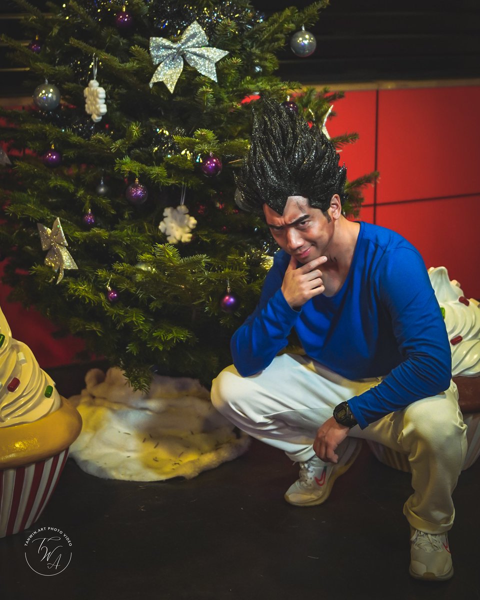 Happy New Year and best wishes ! 😠🥂🎆✨️
---
📸 @andy138gohkan with camera setup by @tanwin.art 🤝
💻 <a href="/tanwin_art/">Tan 📸 | Portrait Photos & Videos</a>
---
Real life, Live Action Vegeta
#newyear #happynewyear #nouvelan #bonneannée #vegetacosplay #vegetaactor #reallifevegeta #dragonball #akiratoriyama #toyotaro