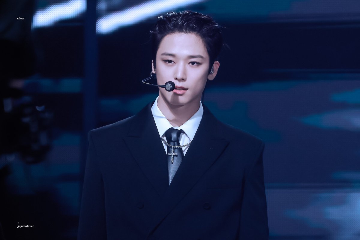 𝓬𝓱𝓮𝓪𝓽 tweet media