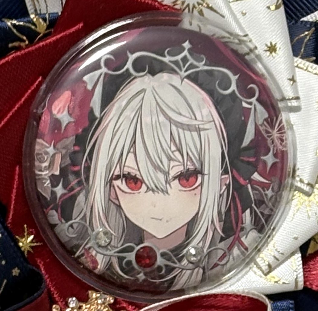 #rt

1월 1일 홍대에서 니지산지 쿠즈하 사냐 뱃지 분실하였습니다

11시 30분쯤 종로 부암동에서 택시 이동 -> 11시 50분쯤 칵투스 PC방 -> 12시 5분쯤 다이소 홍대 2호점 이후 분실

정말 소중한 뱃지입니다ㅠㅠㅠ 혹시 찾으시거나 습득하셨다면 연락 꼭 부탁드립니다