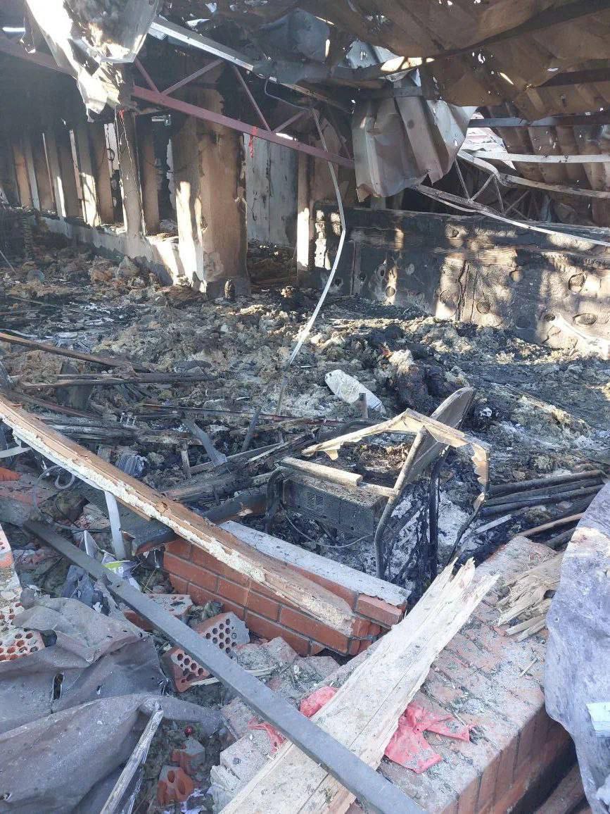 New Year’s strike by Kiev on a café in the Kherson region killed 24 civilians, including a child, wounded over 50. This is how the Dutch aid is being used: to kill civilians. Will the Netherlands find the courage to condemn this act of terrorism?

t.me/embrusnet/2537