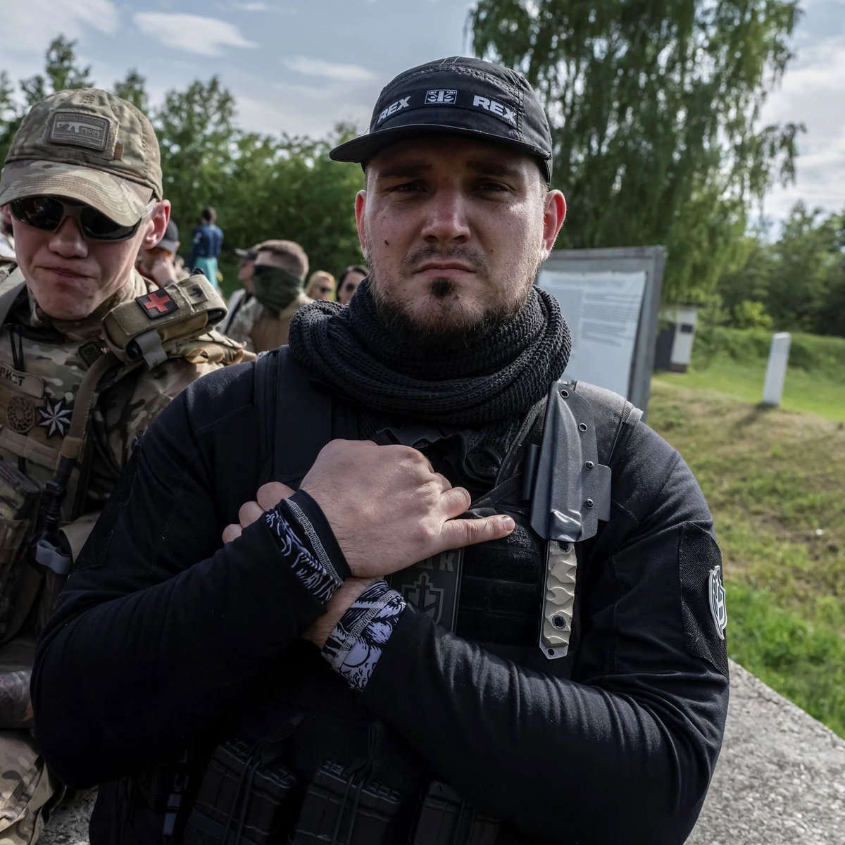 JNizharadze's tweet photo. Denis Kapustin “#WhiteRex ” head of Russian volunteer corps in Ukraine is alive.
Ukrainian intelligence forces faked his death, as Russian high command had bounty on his head.
They cheated the KGB and seized $500,000 from them with this action.
#UkraineWar
#UkraineRussiaWar https://t.co/qZYbeY9369