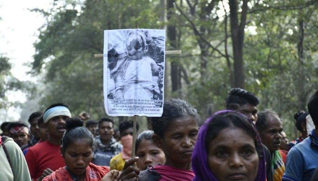 revfuryy's tweet image. Today marks 2yrs since 6 month old Mangli Sodi was killed by the security forces in Mutvendi, Chhattisgarh. A child became a casualty of the Indian State's fascist war on its own people. Remember her name. Remember who pulled the trigger.