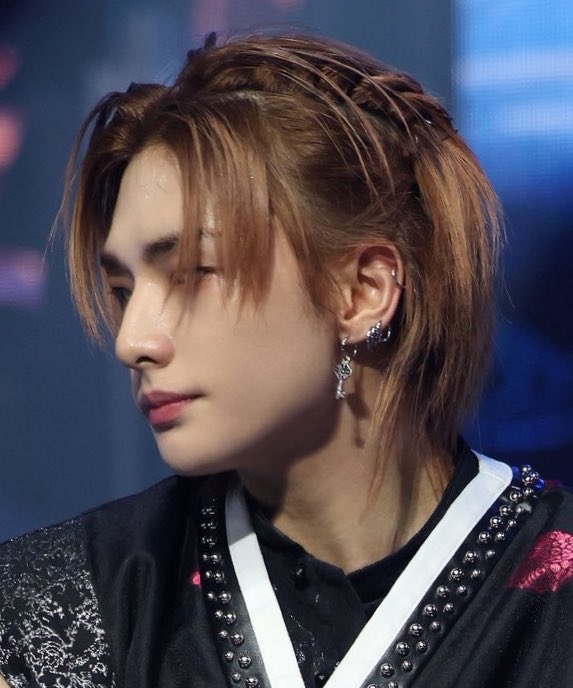 oujihyunjini's tweet image. 어딜봐도 예뻐