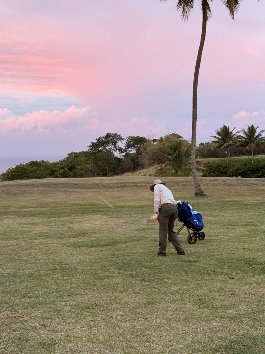 trevor_VT's tweet photo. @WorldofRobert1 Love being sober.  Now I am always the first golfer of the year at my local course. 630 am in a hard drinking country not may people up. https://t.co/sNh4c15Yn3