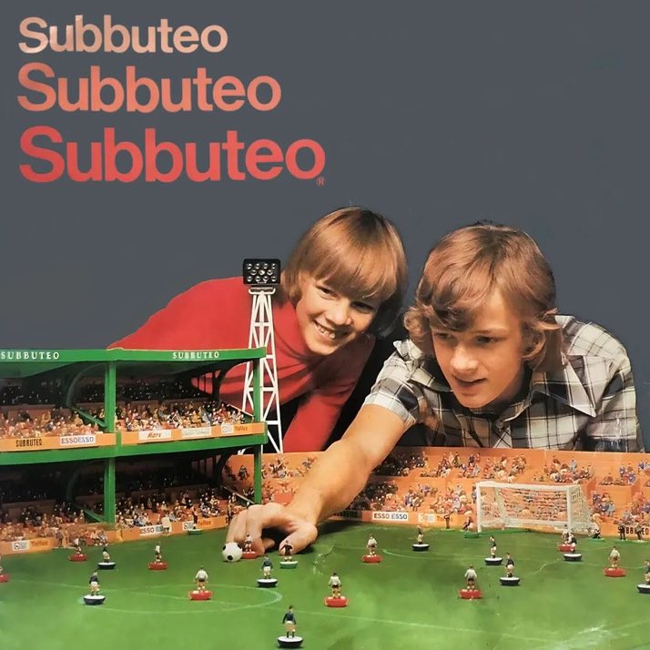 FootballRemind's tweet image. Retweet if you played Subbuteo ⚽️