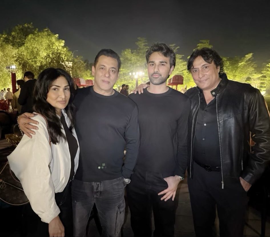 #SalmanKhan in #Jamnagar..! 😍