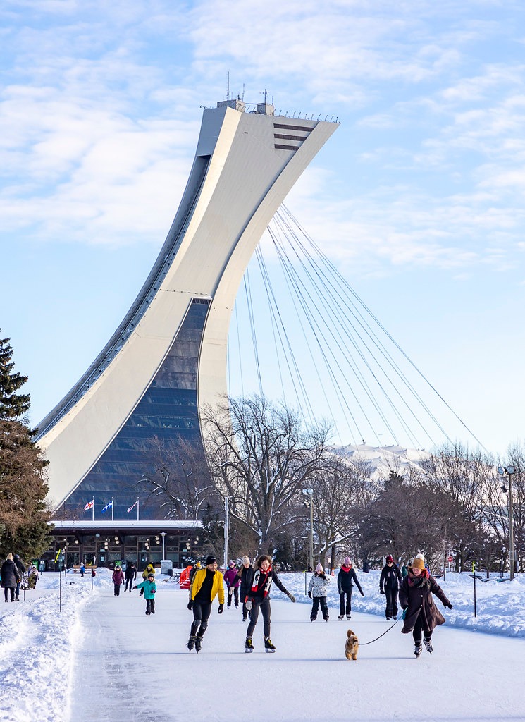 Monmontreal's tweet image. Débuter l'année dehors, c'est toujours une bonne idée! ❄️⛸️

📷 @evablue #Montréal #MTLmoments #PhotoduJour