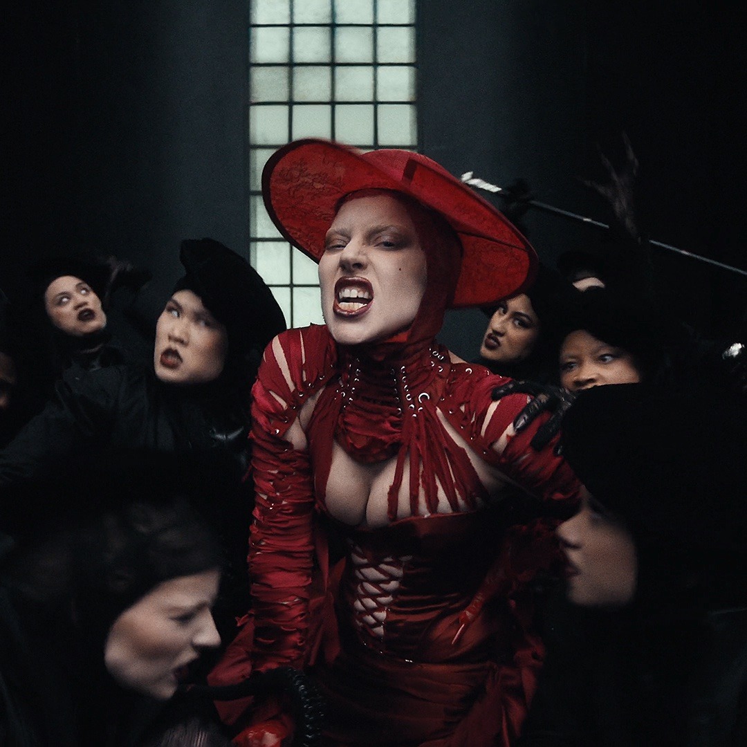 RDTLadyGaga's tweet image. Spotify Global 🌎

#14. Die With A Smile - 3,404,968
#52. Abracadabra - 2,189,838 (RE-ENTRY) 🧙‍♀️🪄
#65. Poker Face - 2,005,634 (+85)