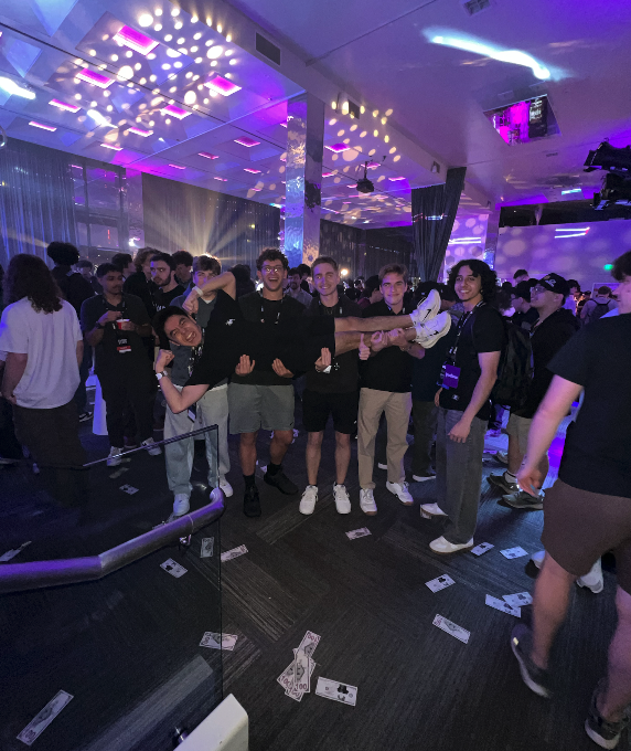 Star ⭐️ tweet media