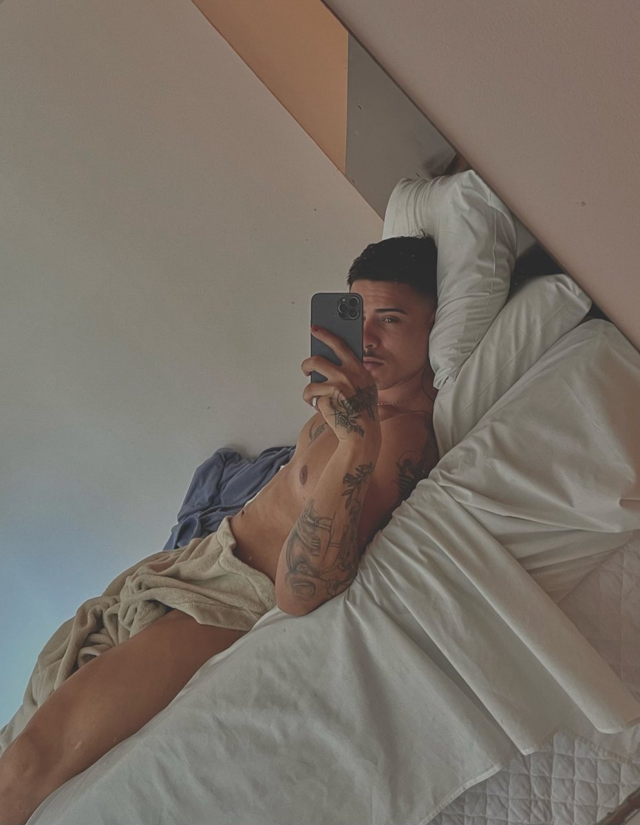 hellogisell's tweet image. Bom dia, 2026