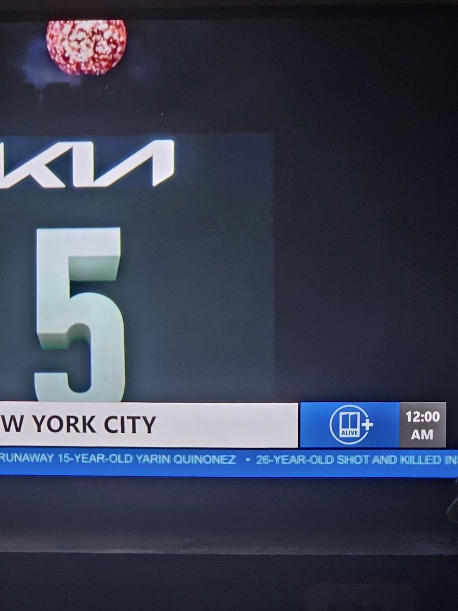 BionicGirlChris's tweet image. Happy New Year!!! I spent the first few seconds of the new year in skepticism.  Anyone else catch the NY ball drop and timer on said clock? We were still counting down despite it being 12am on the clock already 🤣 
It switched with 10 seconds to go.
Who controls the time?!