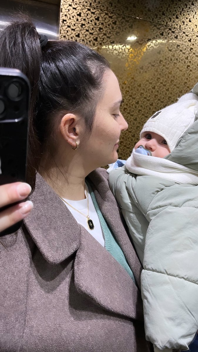 Fonda Murat Göğebakan - Vazgeçilmiyor
Bu çocuğu severken aklımı yitirecem ❤️