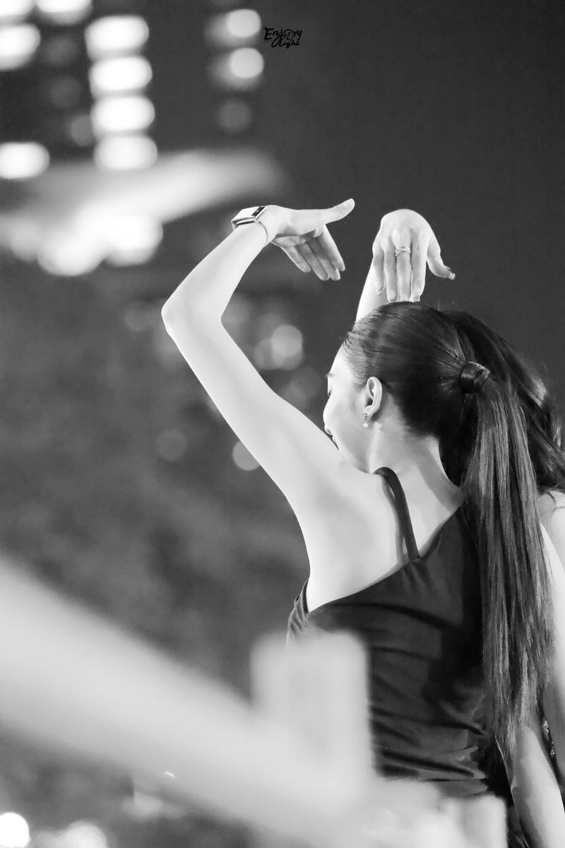 EnjoyLight tweet media