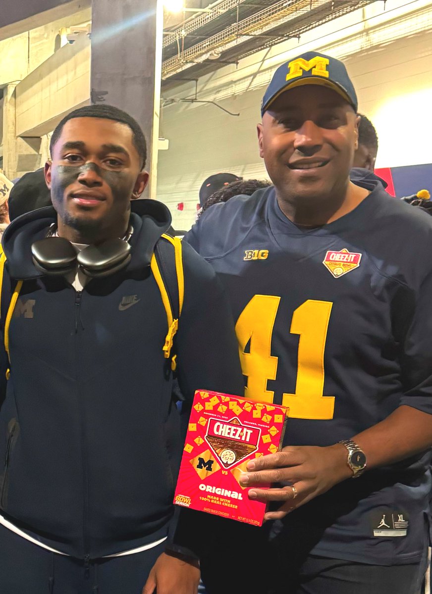 shomaristone's tweet image. Congratulations to my son @ShomariStoneJr on earning All Academic Big Ten Honors @CitrusBowl. 
@UMichFootball〽️ #ProudDad 🙏