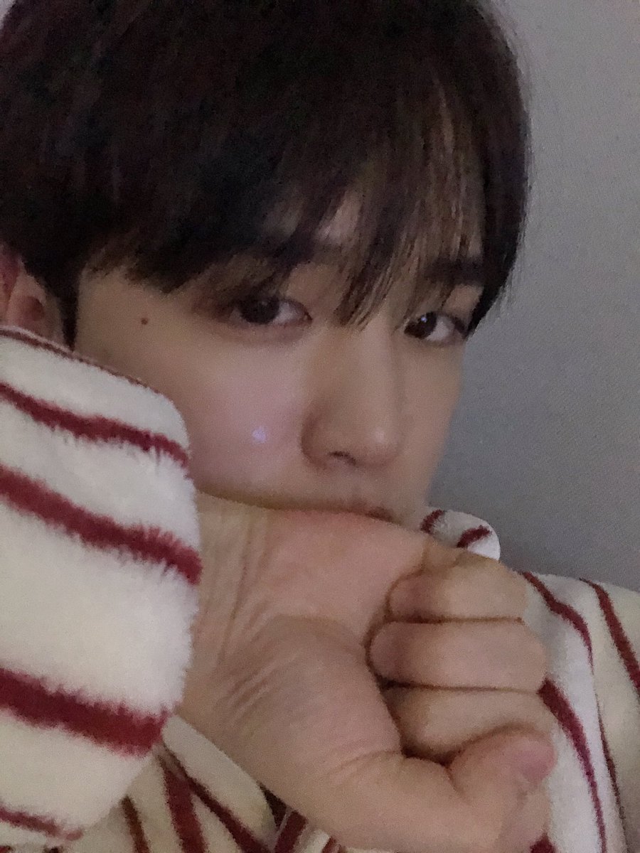 dbsehdals123's tweet photo. 존나 암울하네

#우울계_𝕏친소 
#맘눌뎀 https://t.co/pIRanlV6h4
