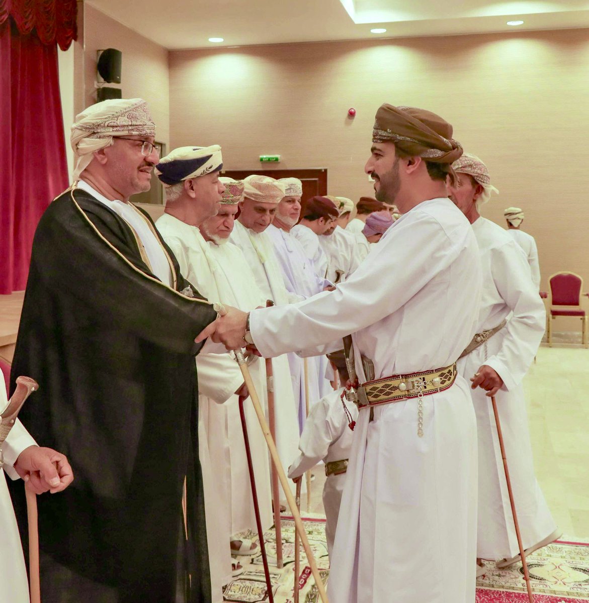 قائد تصنعه المواقف قبل الألقاب ويشهد له الميدان قبل التعريف
واضح النهج، سامي القصد، ثابت العطاء، صادق الإنجاز
سعادة الشيخ سعود بن محمد الهنائي <a href="/saudalhinai37/">Saud alhinai</a> مسيرة عنوانها العمل، ومحطات تخلد بالأثر، أينما حل حضرت البصمة

نبارك له هذا التكليف ليواصل عطاؤه في صحار التاريخ