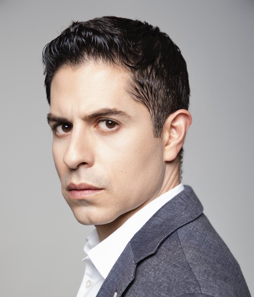 adrianalarconmx's tweet photo. Año Nuevo, Vibra Nueva, y un excelente Nuevo Book por @albertohive

Estimados Directores de Casting: ¡Listo, renovado y Disponible! 

Management: @ElviRichards 

#AdrianAlarcon #actor #TalentoERM #ElviraRichardsManagement #SoyERM #teatro #cine #series #NewBook #Book2026 https://t.co/Fo0zctgznS