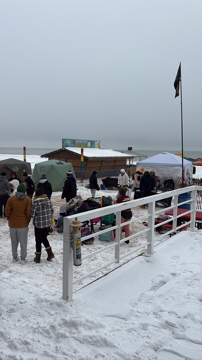 MKENewYorker's tweet image. Ready to jump in jump in the lake and regret my life choices