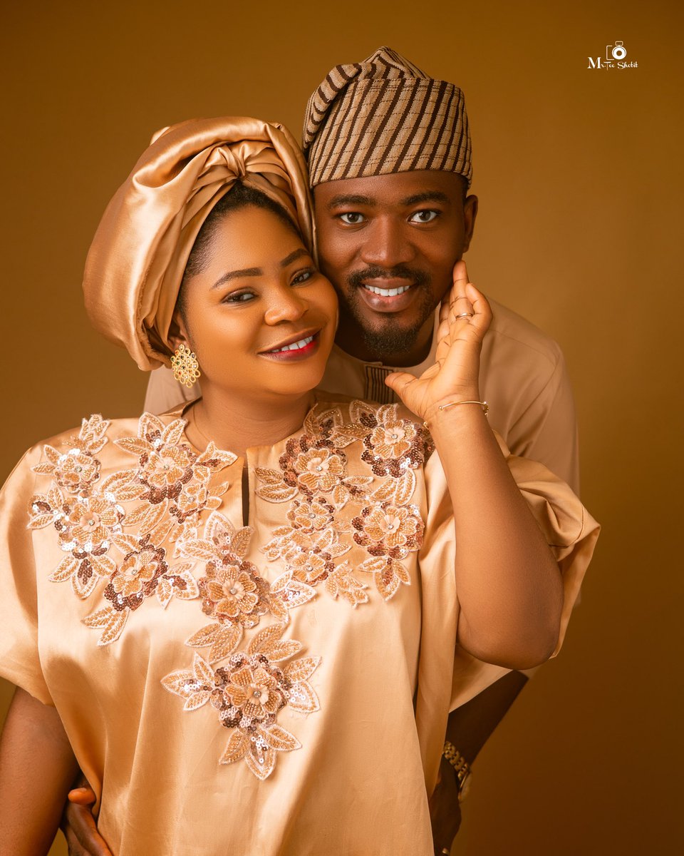 mrtee_shotit's tweet image. Family is everything . 🤎🤎

Photographer : @mrtee_shotit 

#familyshoot #beautifulfamily #mrtee_shotit #creativity