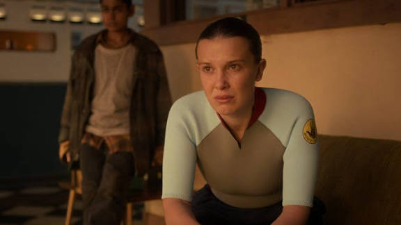 marywcarroll's tweet photo. Did Eleven Die in the 'Stranger Things' Finale? What the Duffer Brothers Said

#eleven die # trending 
Update news :https://t.co/JtmadIFW1P https://t.co/55zNcc8hqe
