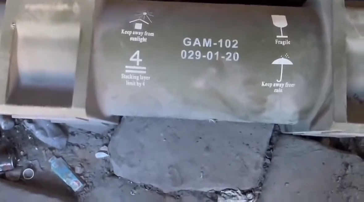T_55AM1_'s tweet image. #Thailand | #Cambodia

Some pictures from Preah Vihear Temple, showing a transportation container for a GAM-102 missile.

So far, current footage and confirmations indicate that the RCA (or the BHQ) is in possession of very few of these systems and has not used them once.…