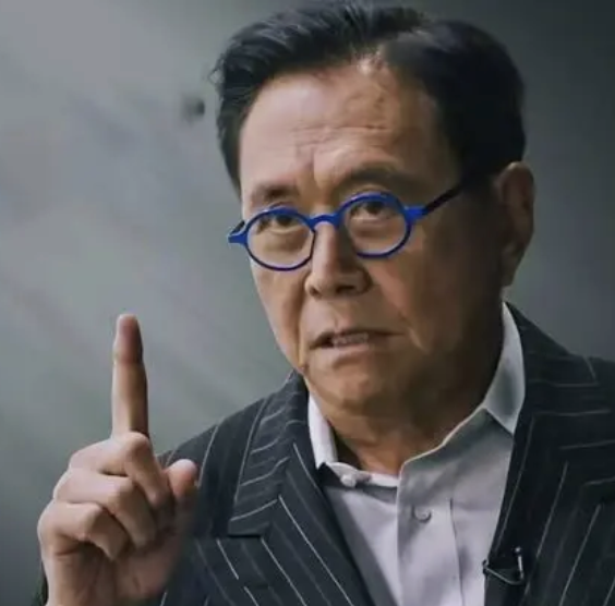 🚨Bureau : "Robert Kiyosaki: L'argento raggiungerà i 200 dollari entro il 2026"
