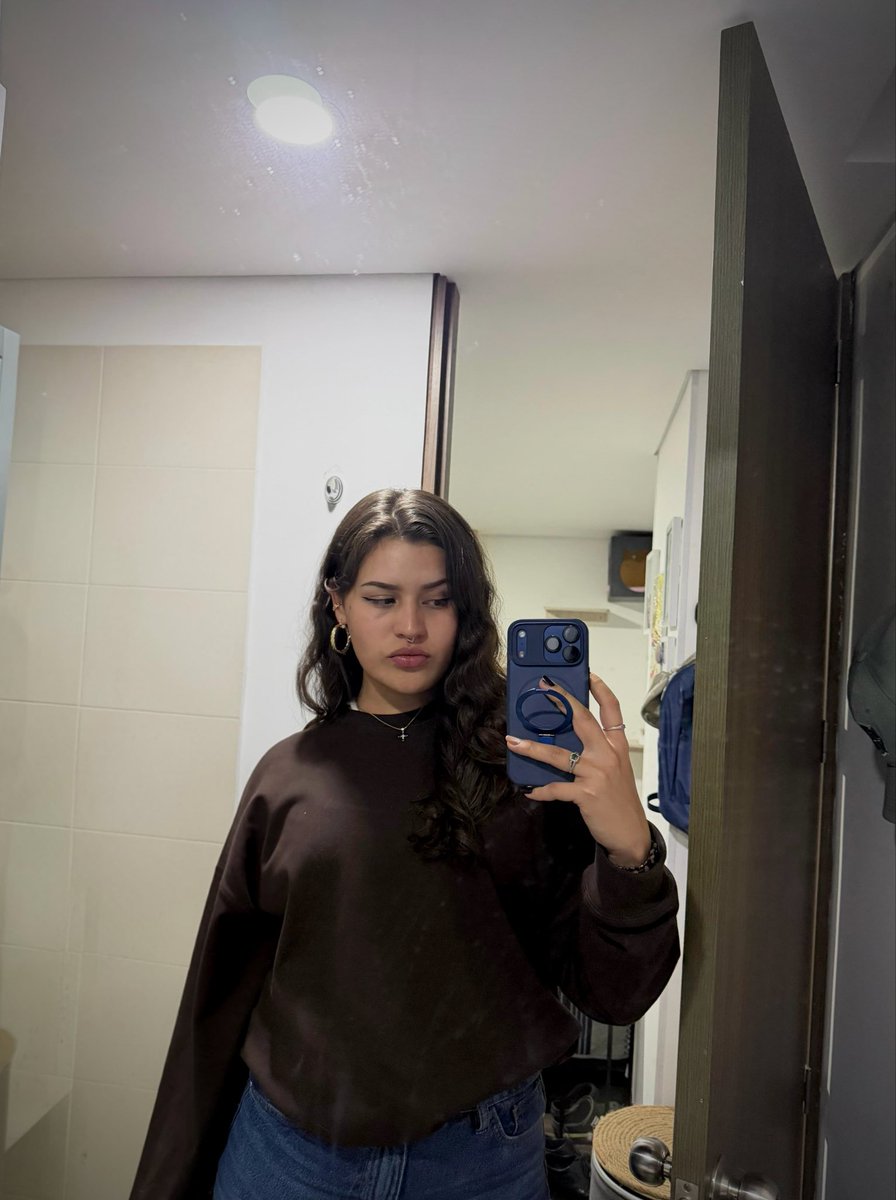 𝕷𝖆𝖚 Alv. tweet media