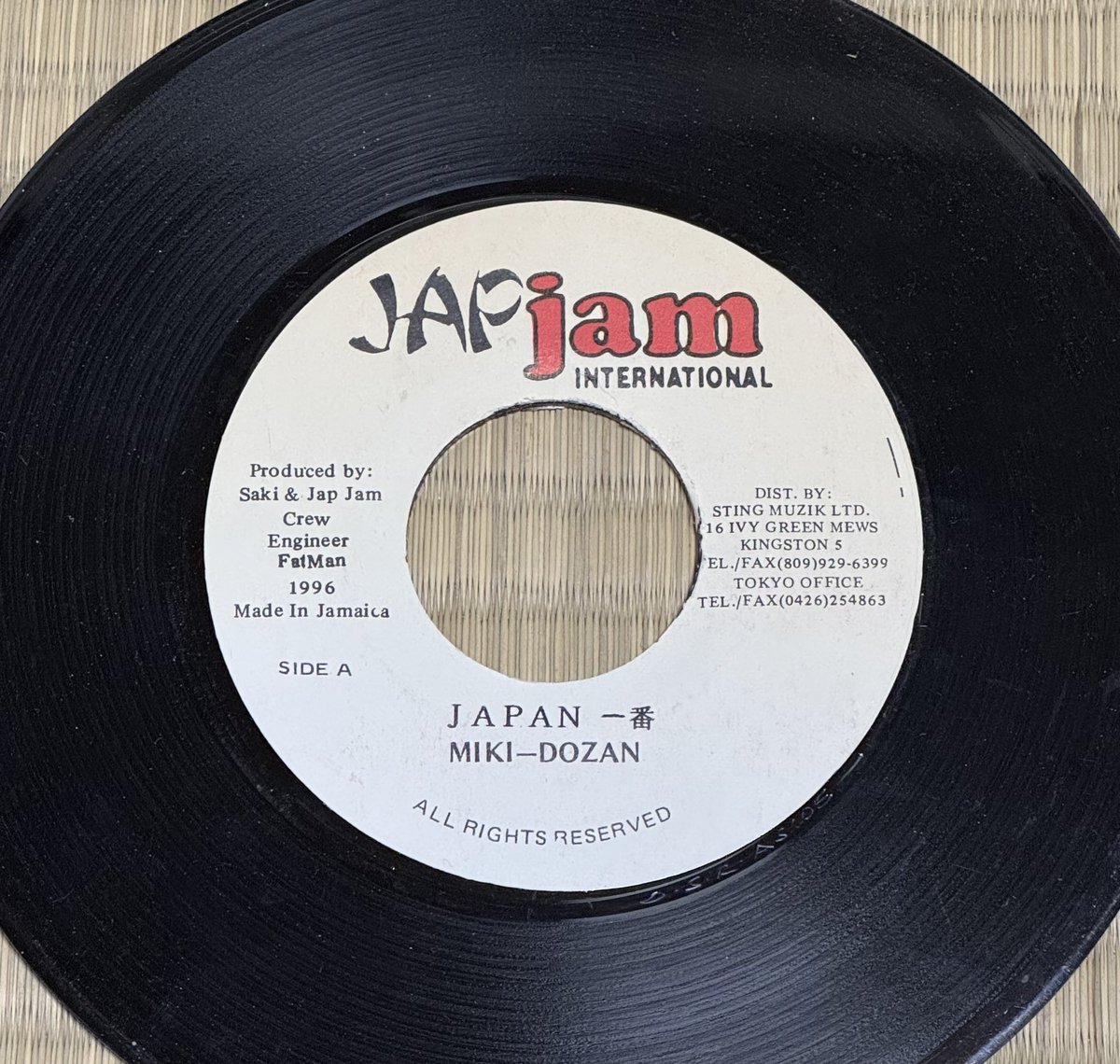 今年はレコードデビュー30周年！