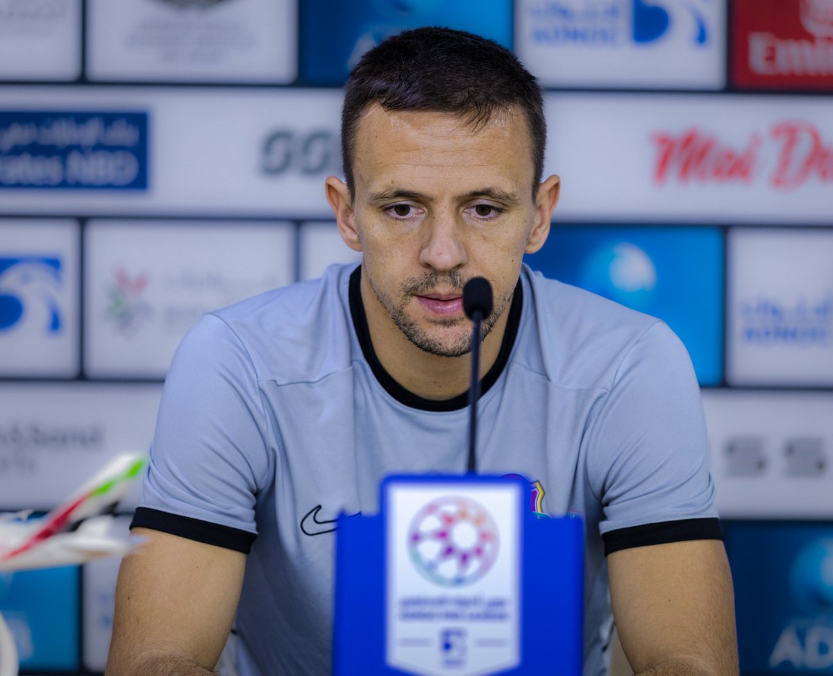 Shabab_AlAhliFC's tweet image. نيمانيا ماكسيموفيتش: ننتظر دعم جماهيرنا في مباراة الجزيرة 
#شباب_الاهلي 
 #دوري_ادنوك_للمحترفين