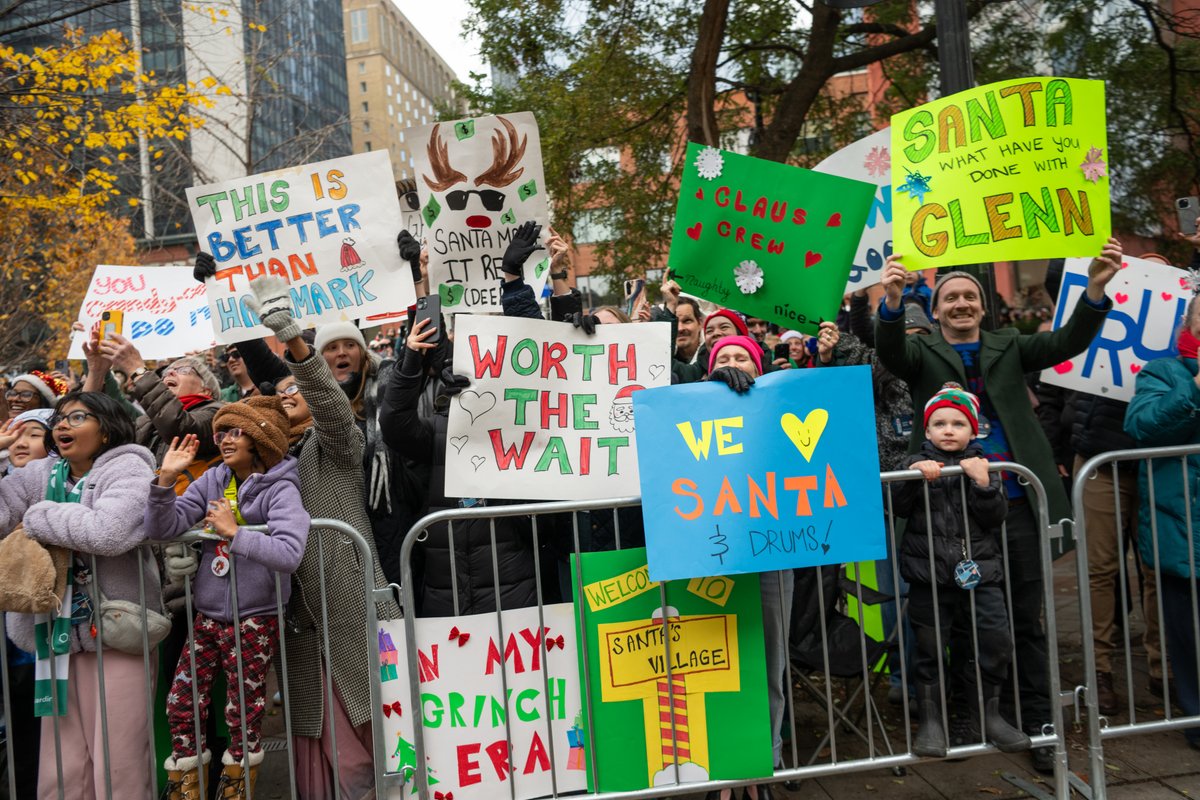 The Original Santa Claus Parade tweet media