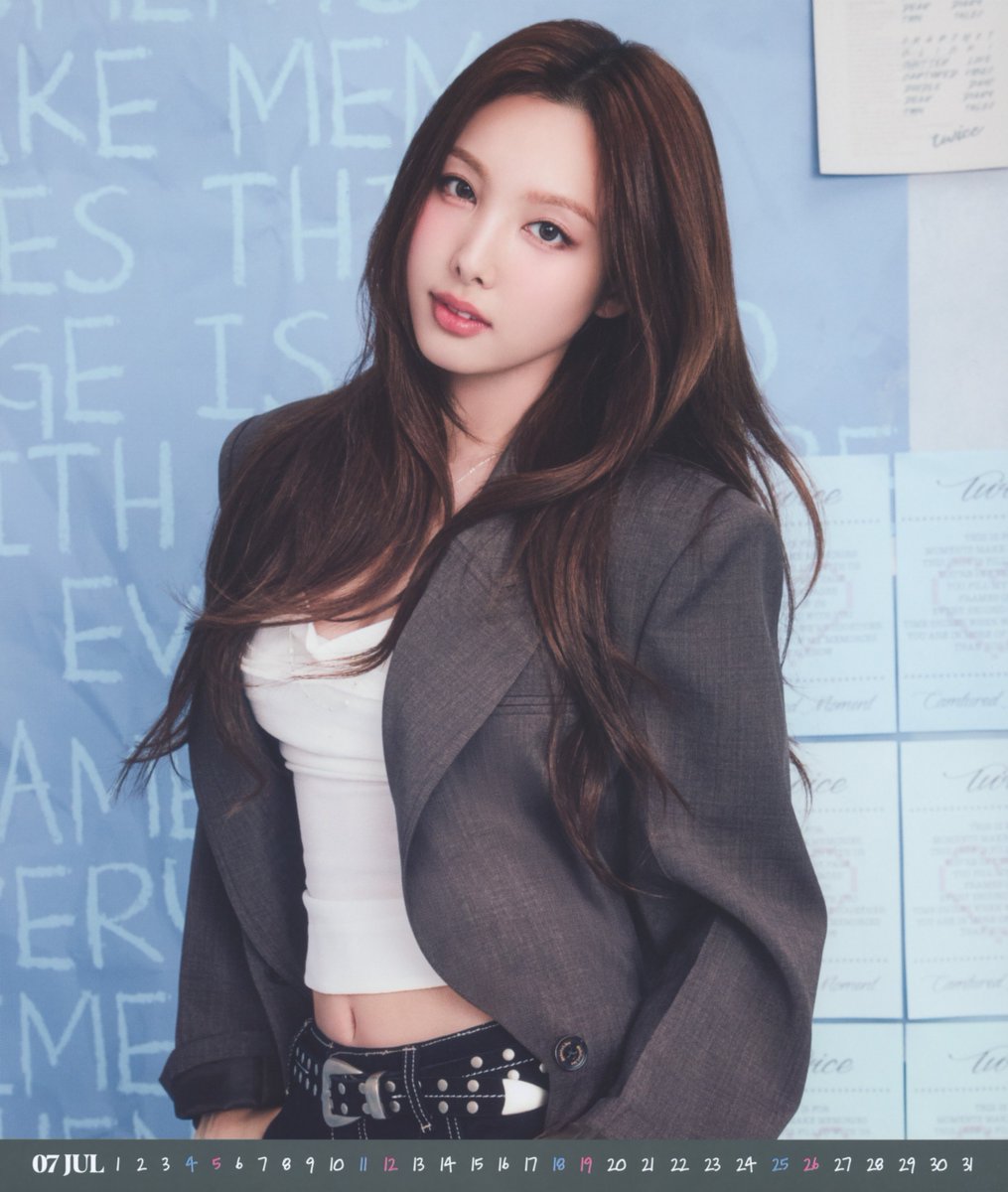 SCAN] TWICE JAPAN Season's Greetings 2026 'Captured Moments