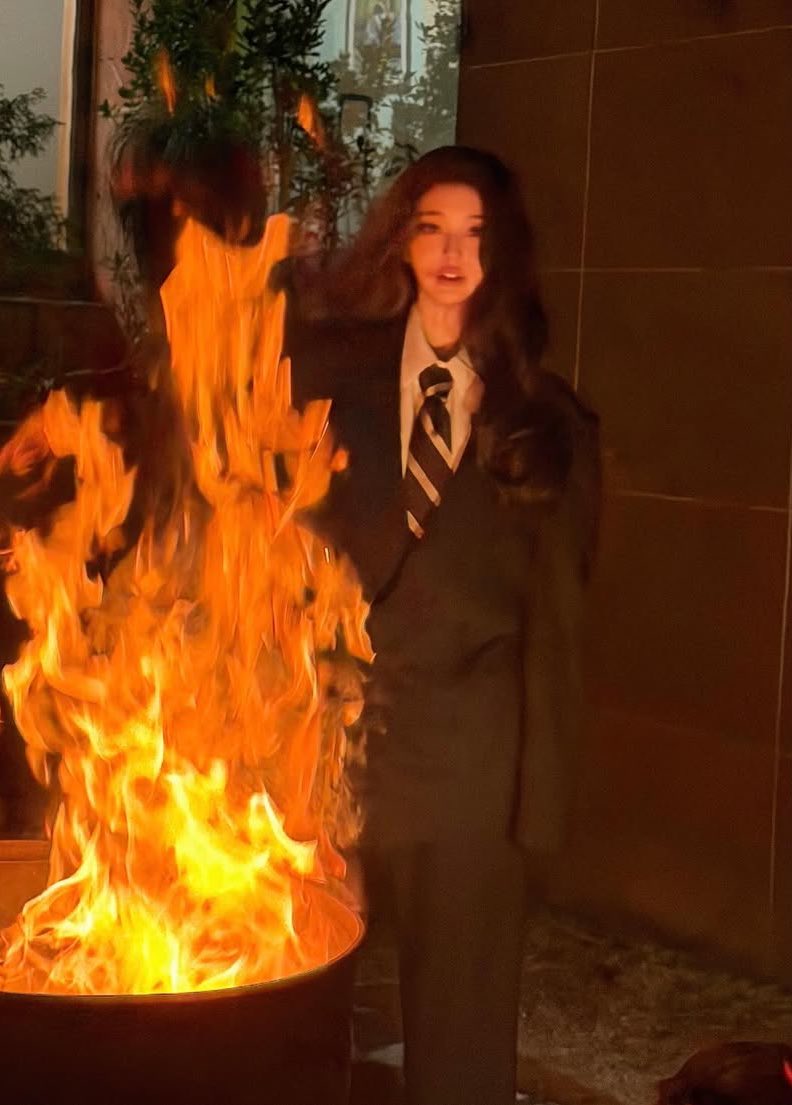 jjang_genius_04's tweet image. ㅋㅋ
장원영한테서 이런 스타일링 번진립 이런거 그냥 제가 그리는 오타쿠그림에서만 볼수잇는줄알앗는데