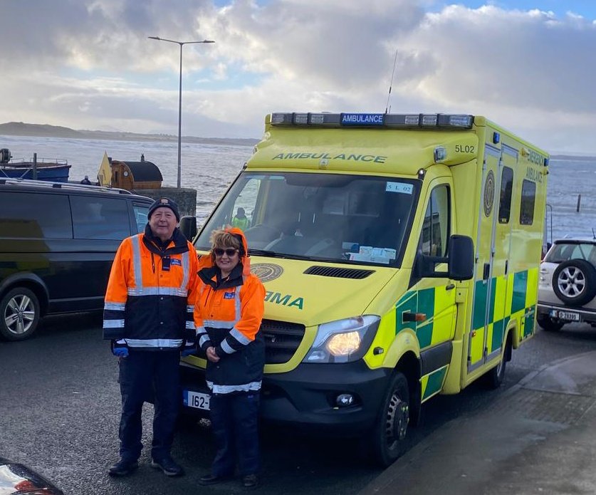 CivilSligo's tweet photo. 🌊 Our volunteers provided medical cover at the Enniscrone Pier Swim on New Year’s Day 🏊‍♂️
A great community event, with our team on site to support participant safety 🚑
#Enniscrone #PierSwim #NewYearsDay #Swim
#sligo #ireland #volunteer #LoveSligo #SligoCommunity
@SligosBuzzin https://t.co/BEJrhM0Q33