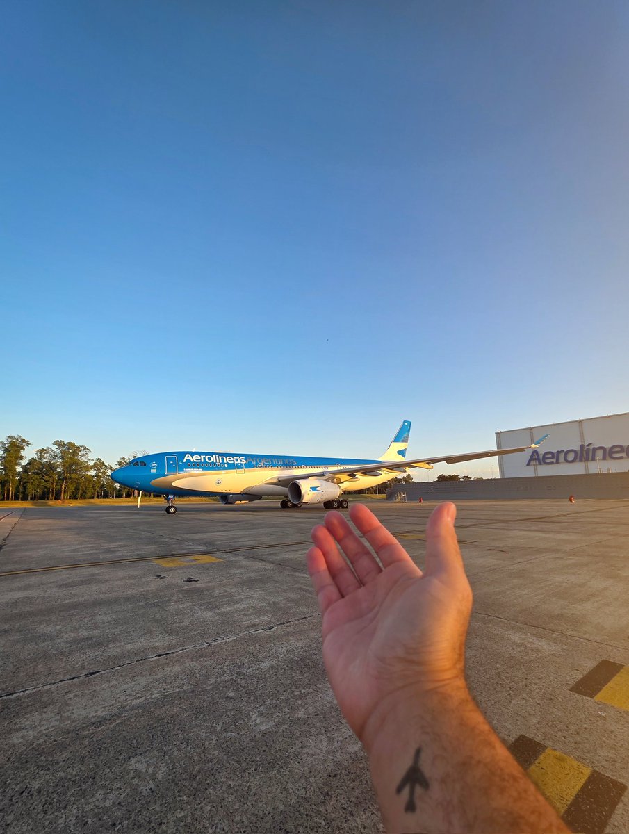 El primer Amanecer 🌅 2026 ✨️ ✈️
En mi 2da casa 🏠
¡Buen día! 👋🏽

<a href="/Aerolineas_AR/">Aerolíneas Argentinas</a>