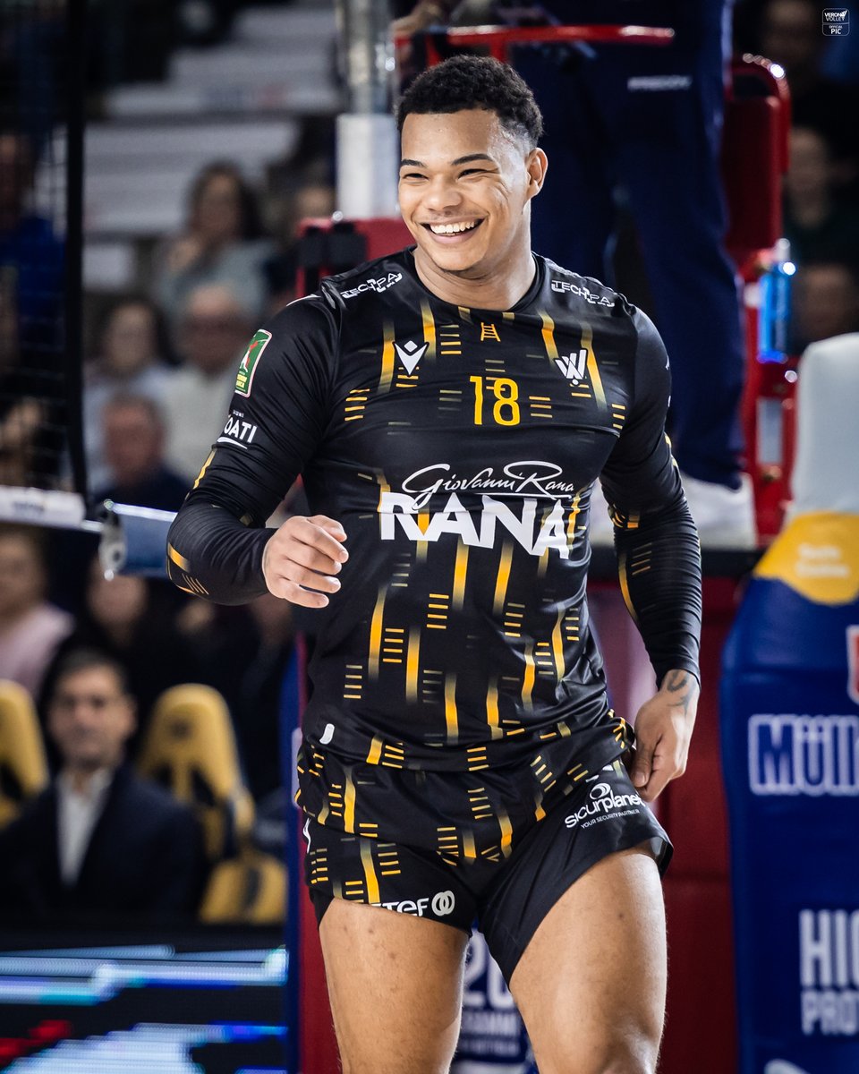 🏆 | AL RISPARMIO NOI VERONA CUP: DARLAN FA IL PIENO DI VOTI NEI QUARTI DI COPPA ITALIA

🤩 Altra prestazione da incorniciare per l'opposto brasiliano, premiato anche dai tifosi dopo l'MVP conquistato sul campo: tinyurl.com/443t4axu

#RanaVerona #VeronaVolley #NoiVerona