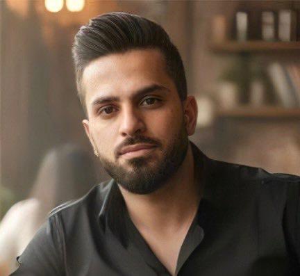 DuezenTekkal's tweet image. Tag 5 der Proteste und Demonstrationen im #Iran und unsere #Bundesregierung schweigt immer noch. Leider gibt es die ersten Toten  

Dariush Ansari Bakhtiarvand, ein protestierender Bürger aus Foladshahr, wurde am Mittwochabend während nächtlicher Proteste in der Stadt durch…