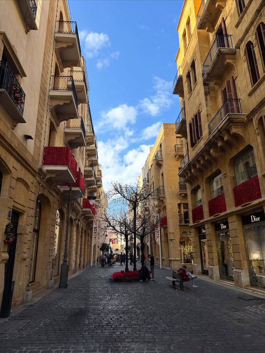 BeirutPhoto23's tweet image. بيروت… الحبّ الأوّل، والحبّ اللي ما إلو أخير ❤️