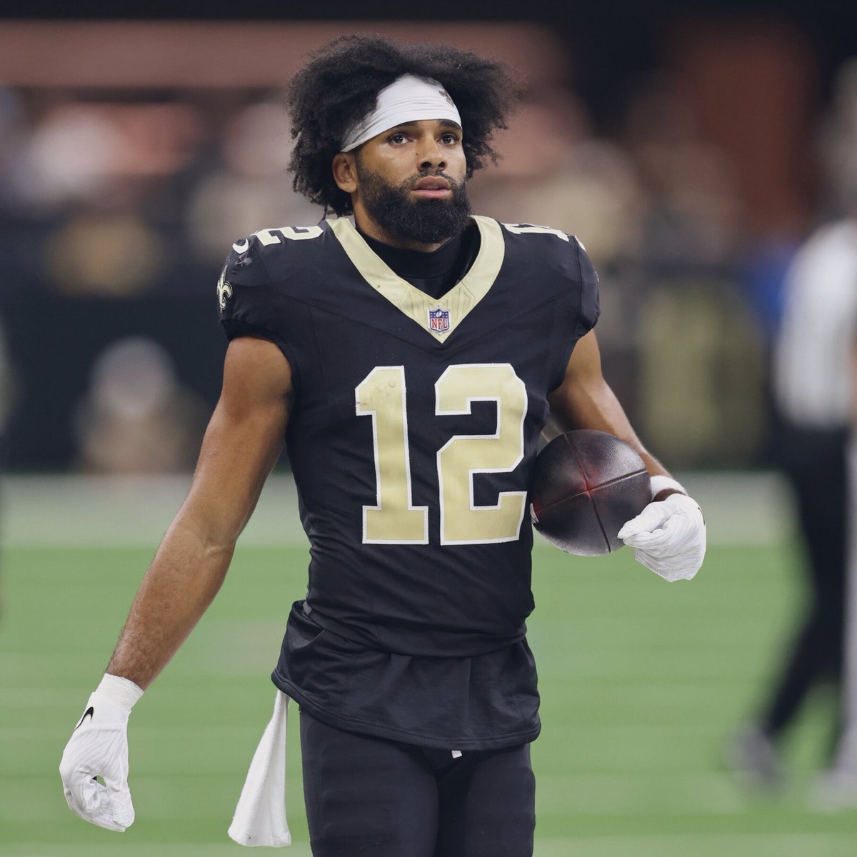 #Saints WR Chris Olave will be out this week vs. the Falcons after a blood clot was detected in his lung, per <a href="/nick_underhill/">Nick Underhill</a>. It was caught early, before anything serious happened, and he’s expected to be fine.

His incredible season ends with 100 catches, 1,163 yards &amp; 10 TDs.