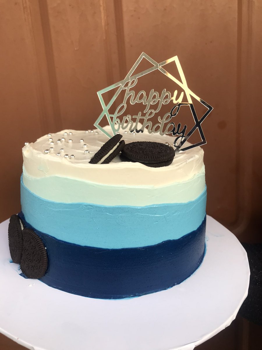 SharonDatau's tweet image. A few out of the edible masterpieces my hand created in 2025, this year is about to be better🥹😊🙏🏽

#bakerinabuja #bakerinlifecamp #prettycakes