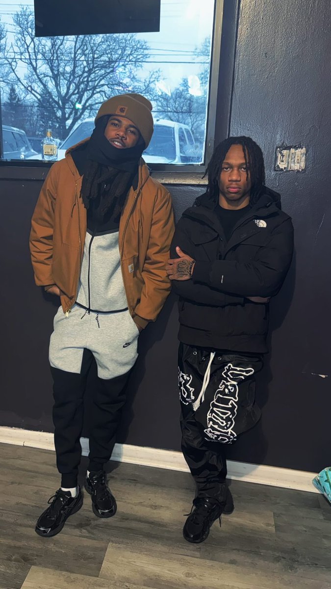 _hushtru's tweet photo. Nvr question 🛐 but im like damn why u take him ? #WooLiving💙 https://t.co/WgzBN6ROUq