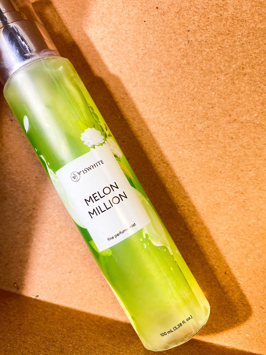 Ganti tahun boleehh gnti bodymist tidak, alias tetap "Bodymist Iswhite" ✨🤩

New year new me nyaa ga berubah! Bodymist iswhite ini wanginya enak poll definisi seger + manis jadi satu. Aku sering semprot sebelum tidur juga 💘