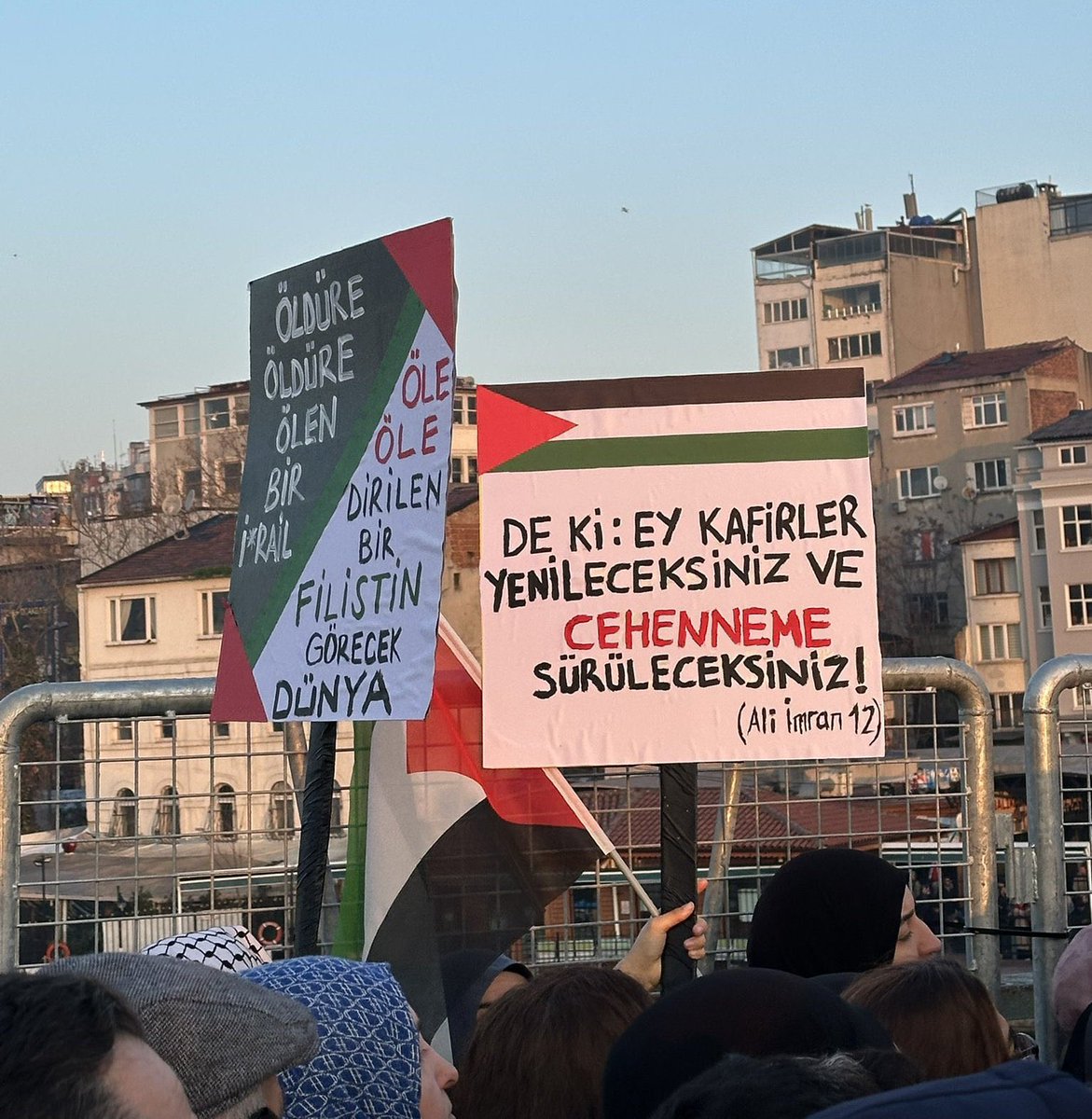 Aydınlık sabahlardan kutlu zaferlere..