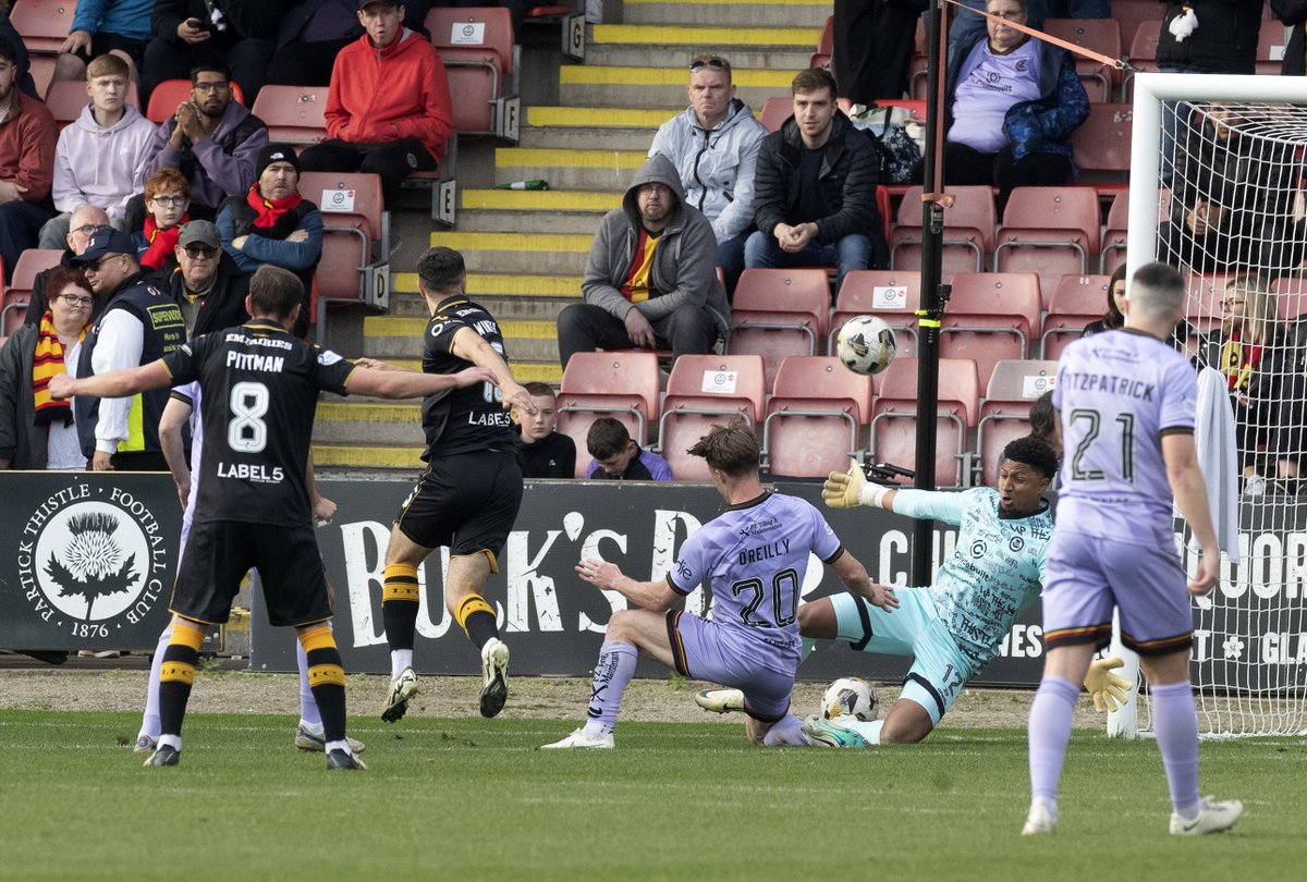 Record_Sport's tweet image. 𝐓𝐫𝐚𝐧𝐬𝐟𝐞𝐫 𝐧𝐞𝐰𝐬 𝐋𝐈𝐕𝐄🤝

🆕 Raith Rovers set to sign Andy Winter on loan from Livingston | @ScottBurns75 

dailyrecord.co.uk/sport/football…