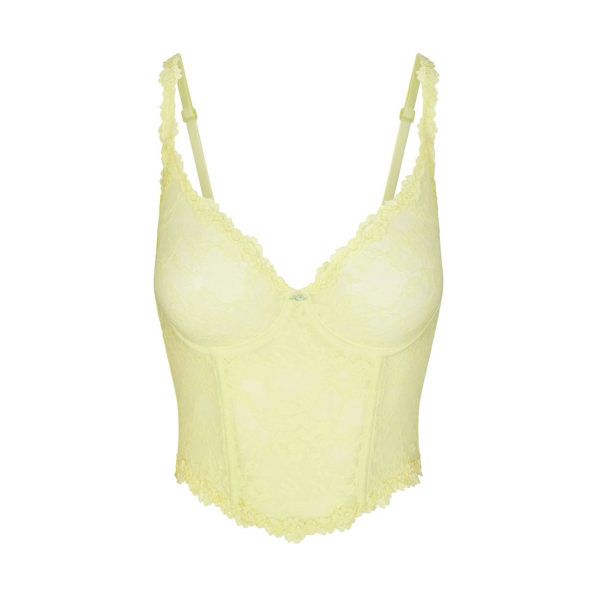 7inchesunder's tweet image. A lemon-yellow box tied with a satin ribbon arrived at South Park Tower 124 W 60th St, Apt 2010
New York, NY 10023, addressed to @miawcaela. Inside was a delicate lemon lingerie set. 

And along with that was a text message from Cindy. 

» bb the app told me it's on ur way!